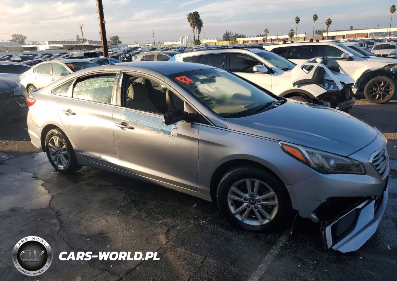 2016 Hyundai Sonata Base VIN:5NPE24AF9GH395366 - 4