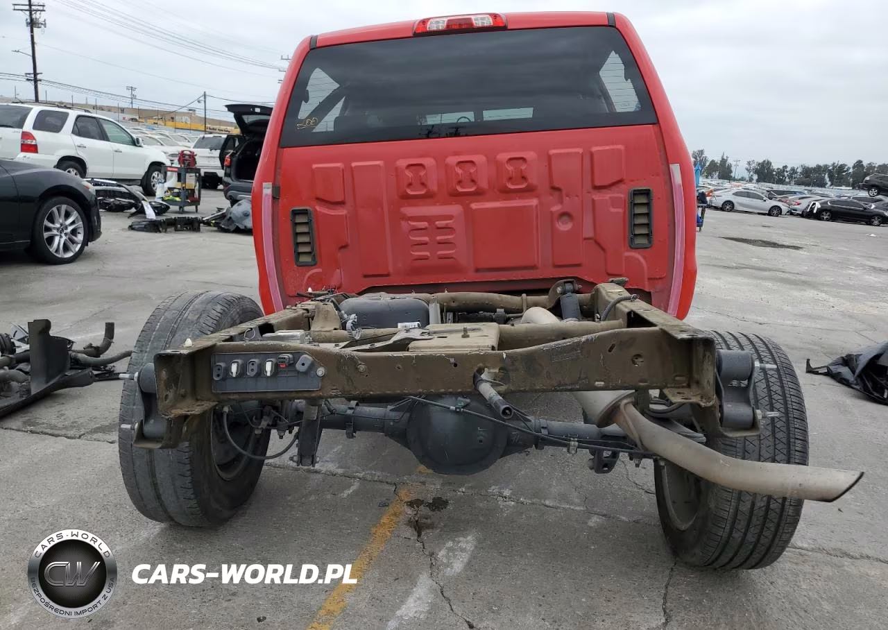 2018 Chevrolet Silverado C1500 Custom VIN:3GCPCPEC3JG469954 - 6