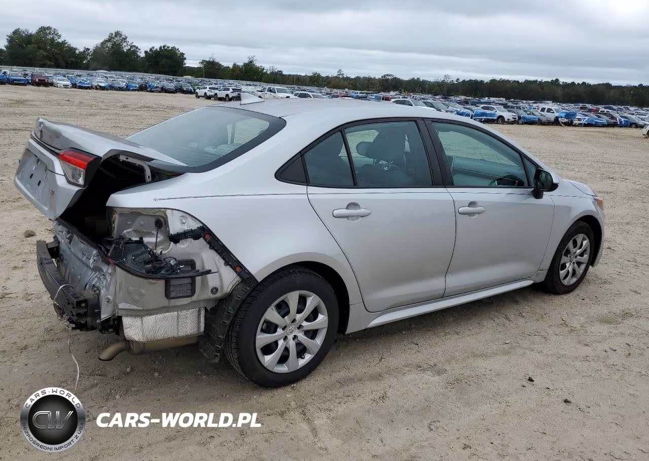 2020 Toyota Corolla Le VIN:5YFEPRAE7LP124826 - 3