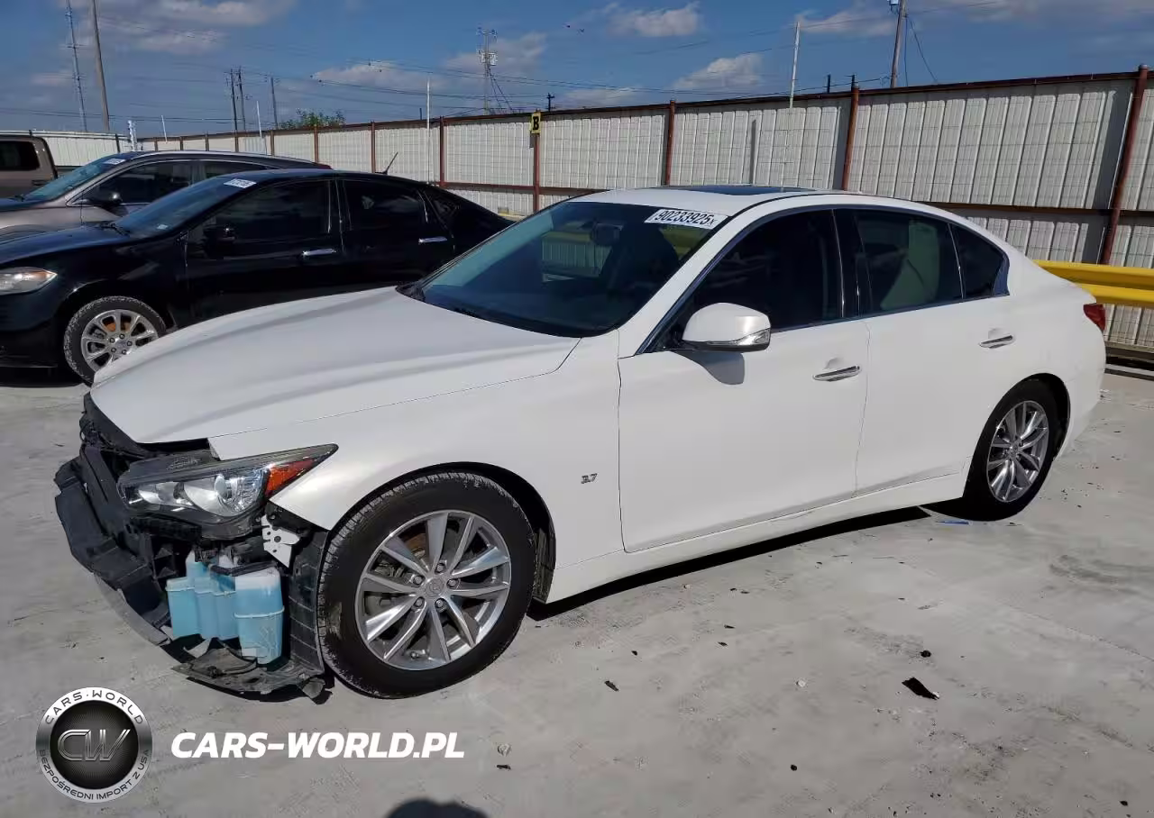 2015 Infiniti Q50 Base