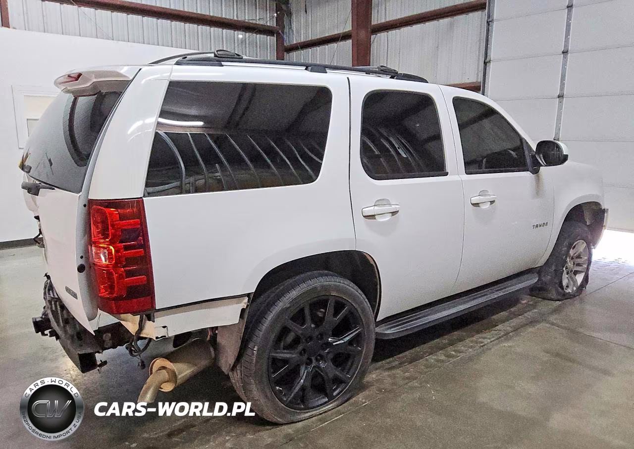 2011 Chevrolet Tahoe C1500 Ls VIN:1GNSCAE0XBR158429 - 3