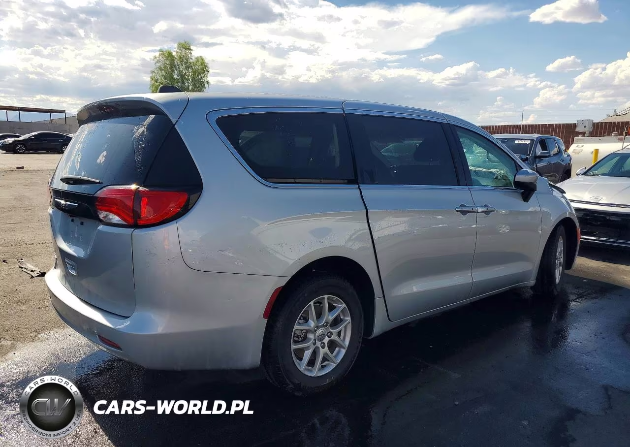 2023 Chrysler Voyager Lx VIN:2C4RC1CG9PR597520 - 3