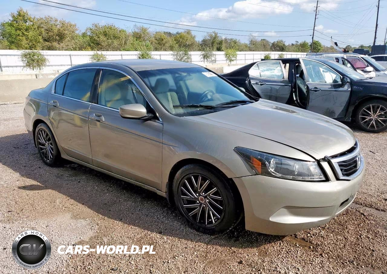 2008 Honda Accord Lxp VIN:JHMCP26498C037135 - 4