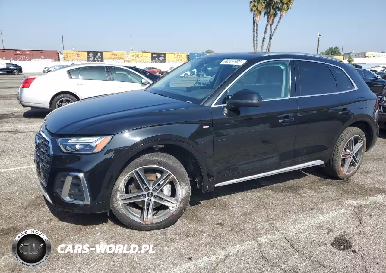 2023 Audi Q5 E Premium 55