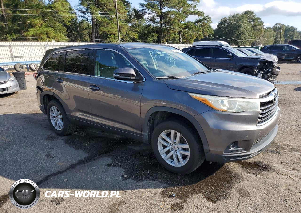2015 Toyota Highlander Le VIN:5TDZKRFH1FS067148 - 4