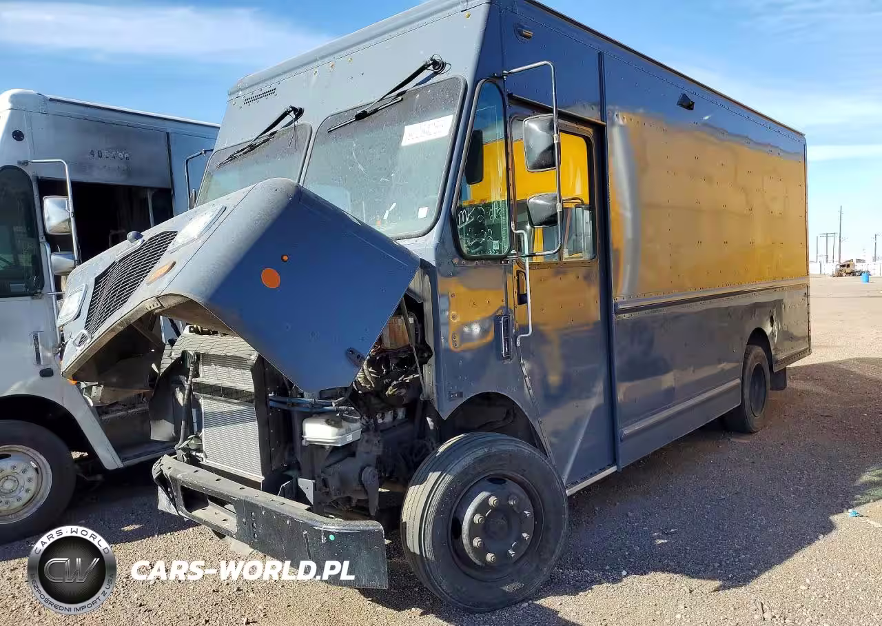 2020 Freightliner Mt 45G Delivery Van