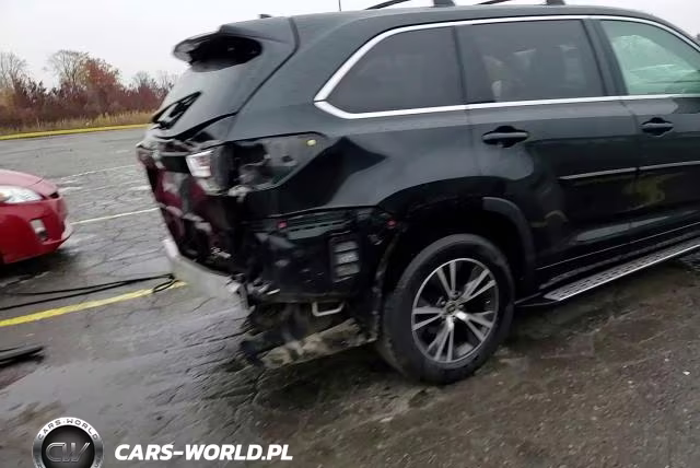 2017 Toyota Highlander Le Plus VIN:5TDBZRFH0HS385553 - 15