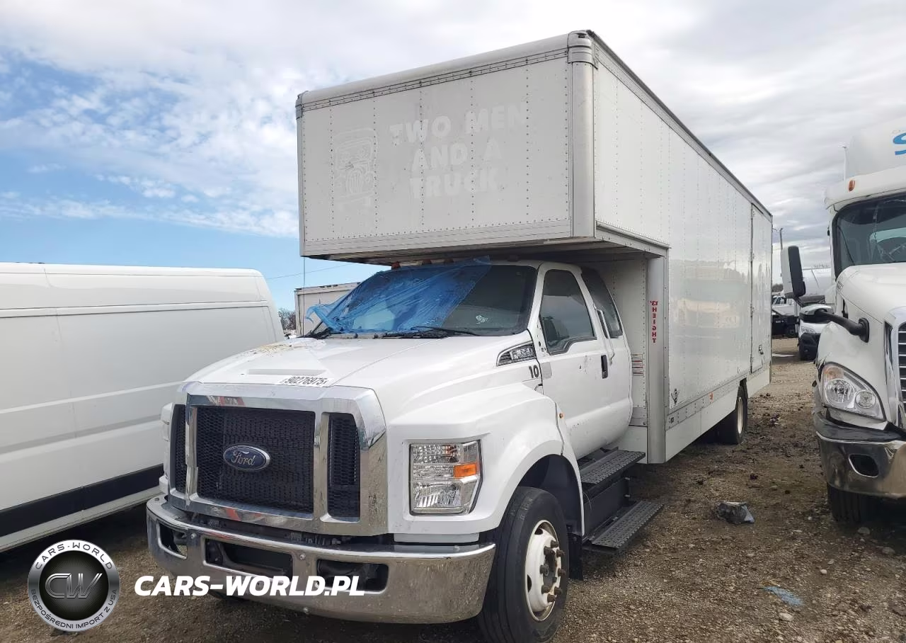 2022 Ford F650 Super Duty Delivery Truck