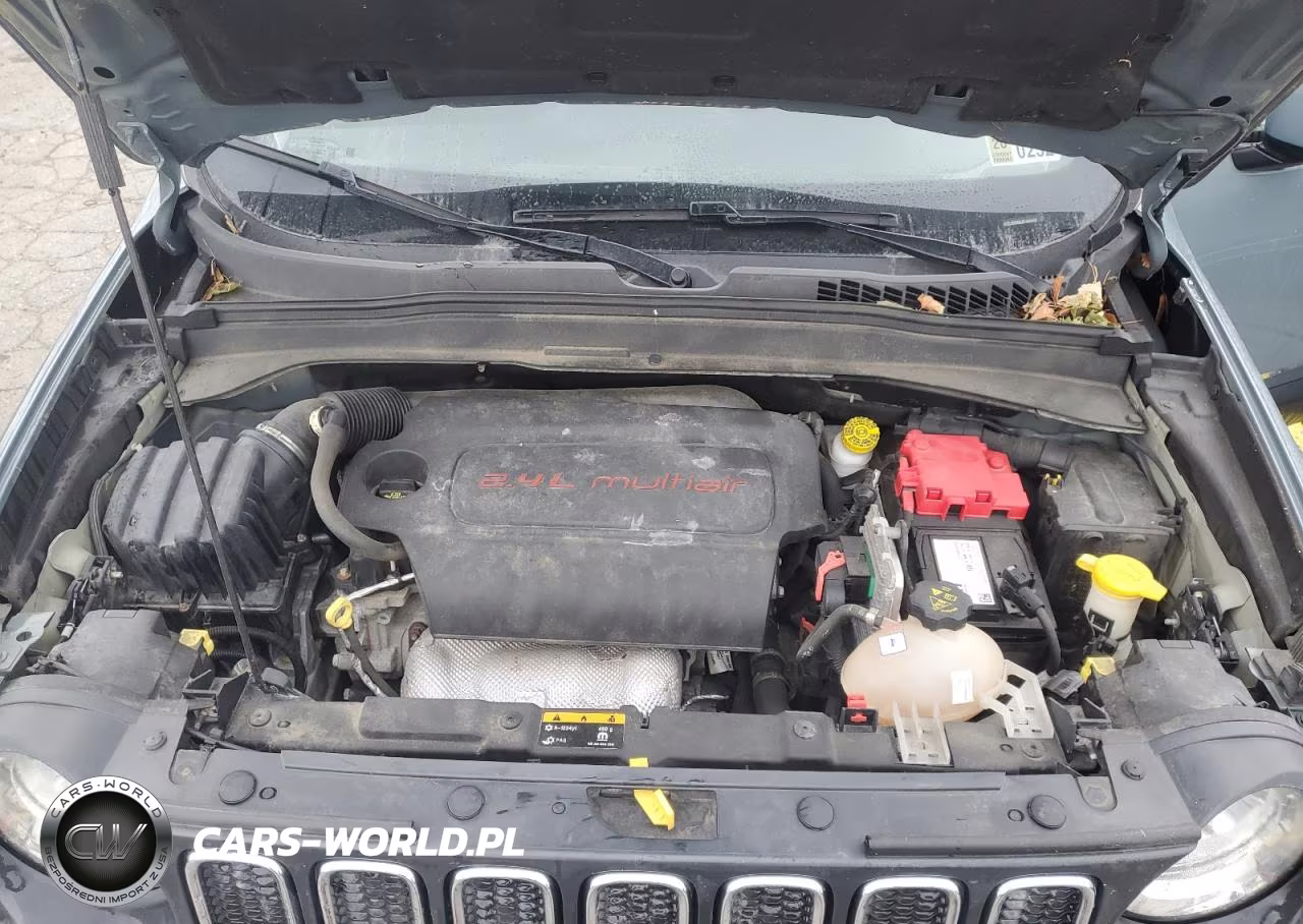 2018 Jeep Renegade Latitude VIN:ZACCJBBB8JPJ46949 - 12