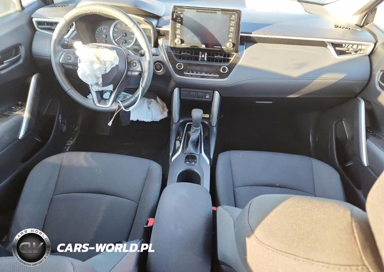 2022 Toyota Corolla Cross Le VIN:7MUBAABG5NV010197 - 8