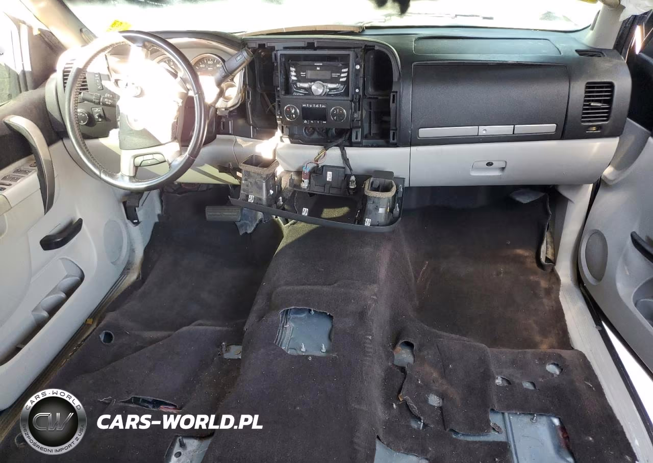 2010 Chev Silverado VIN:3GCRKSE31AG299916 - 8