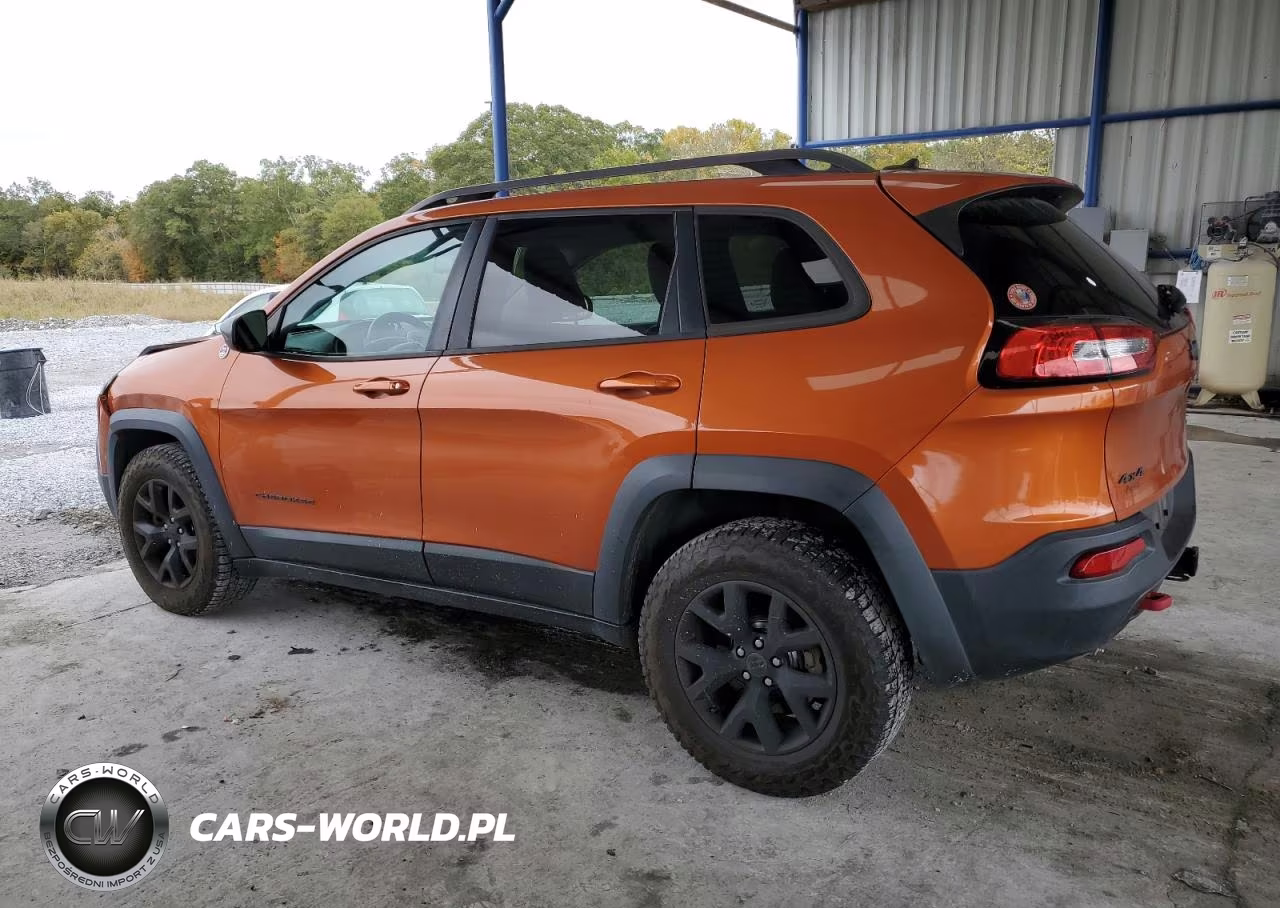 2015 Jeep Cherokee Trailhawk VIN:1C4PJMBS2FW757554 - 2