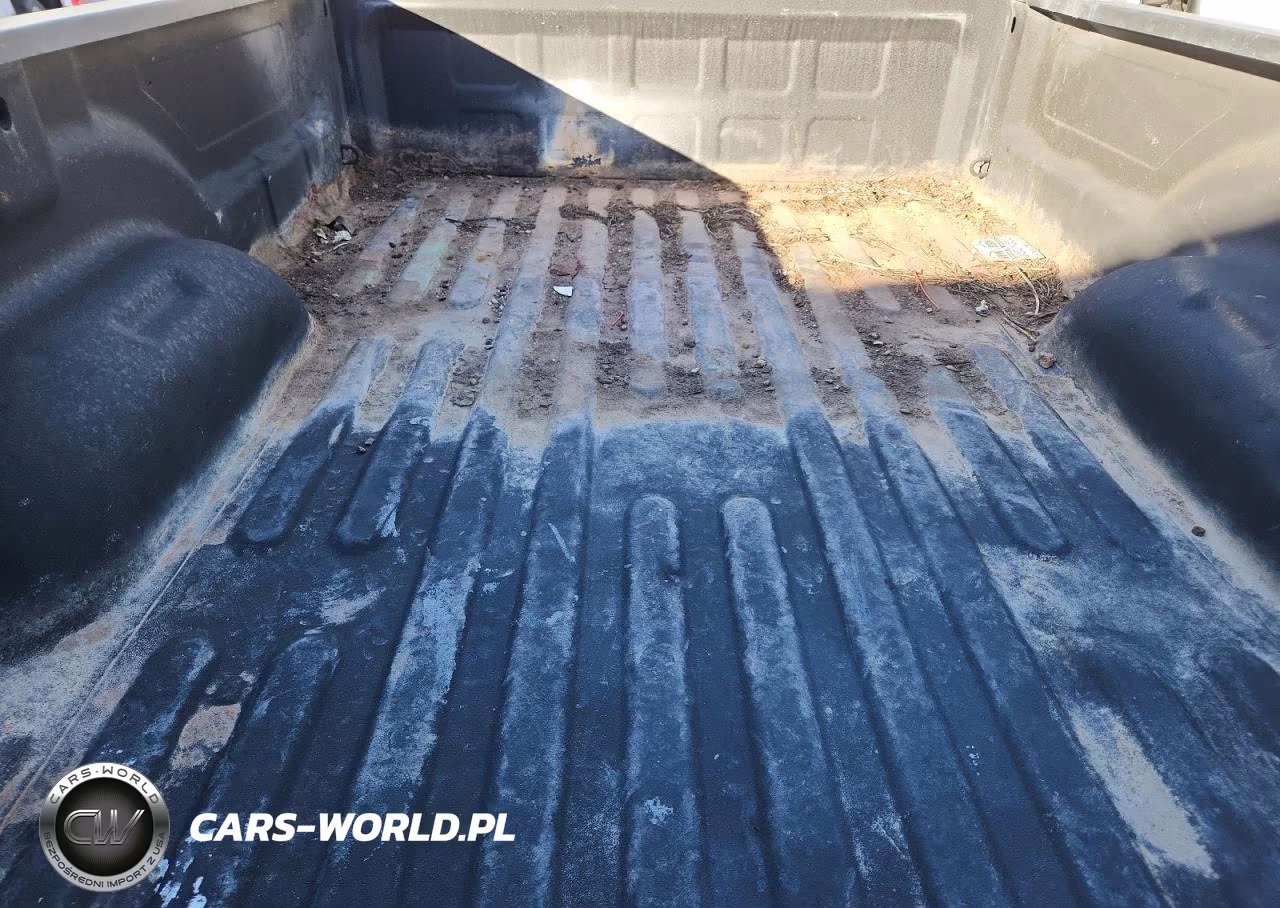 2018 Ram 1500 St VIN:3C6JR7DT0JG176123 - 10