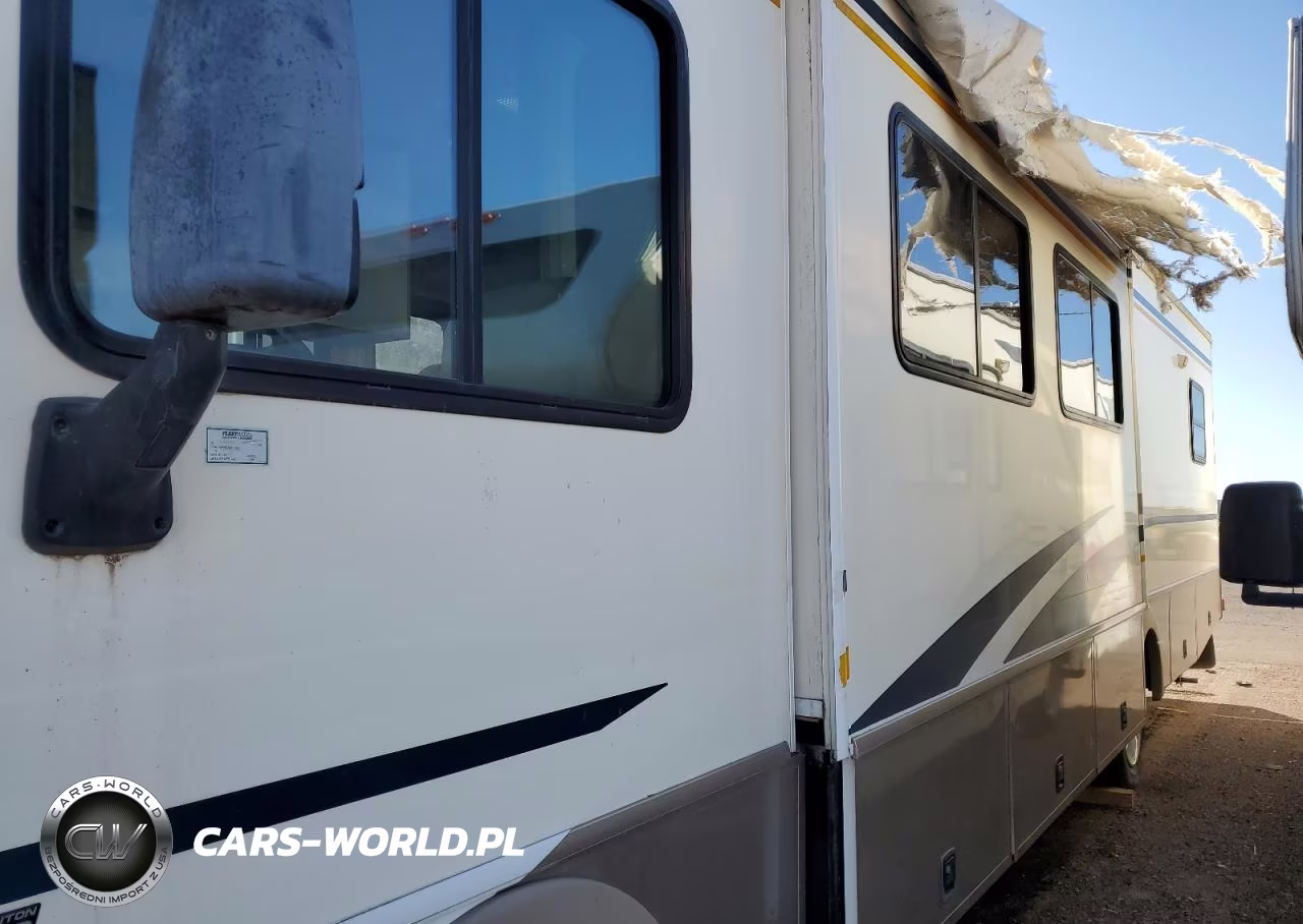 2002 Ford Recreational Vehicle VIN:1FCNF53SX20A04879 - 9