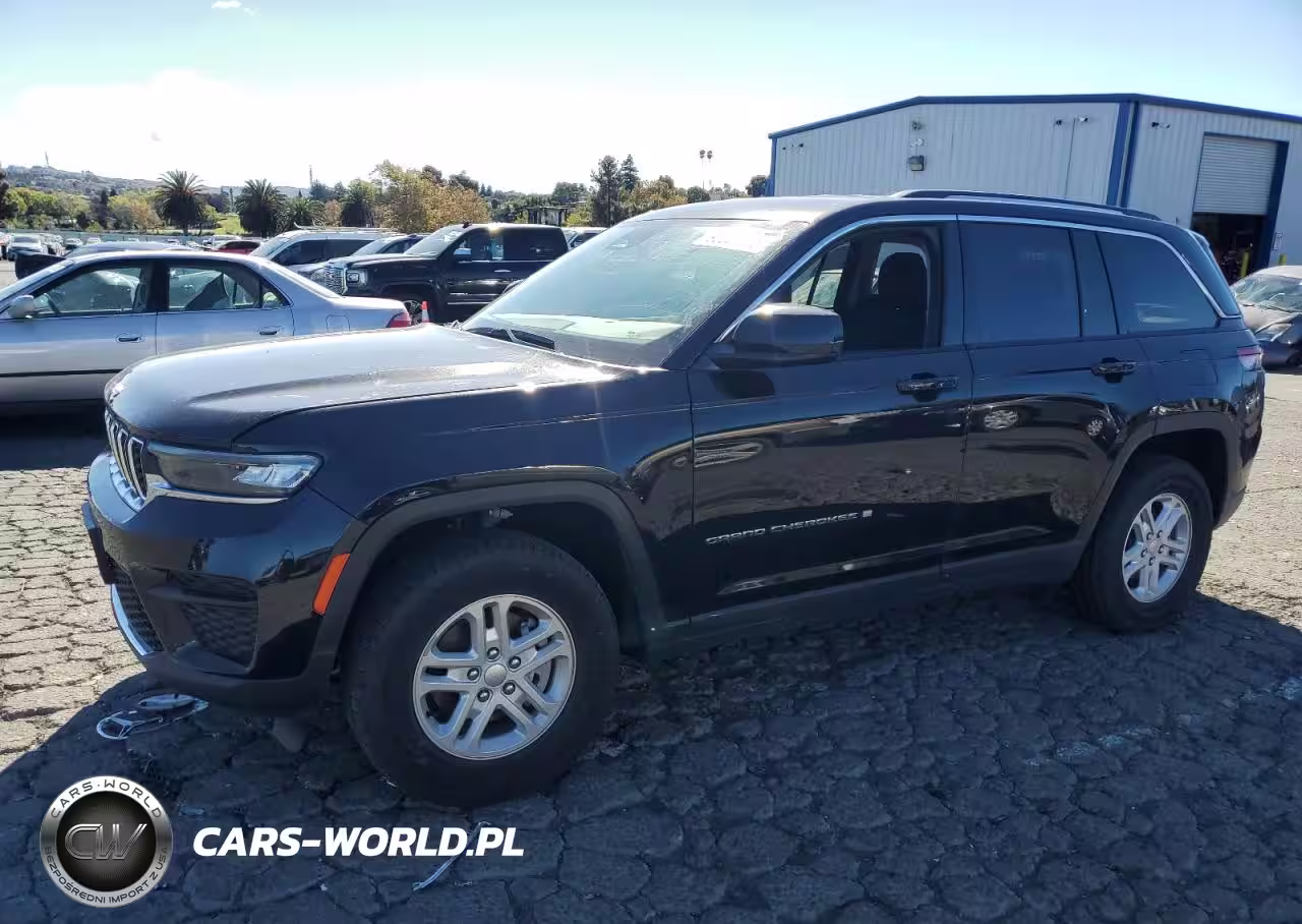 2023 Jeep Grand Cherokee Laredo