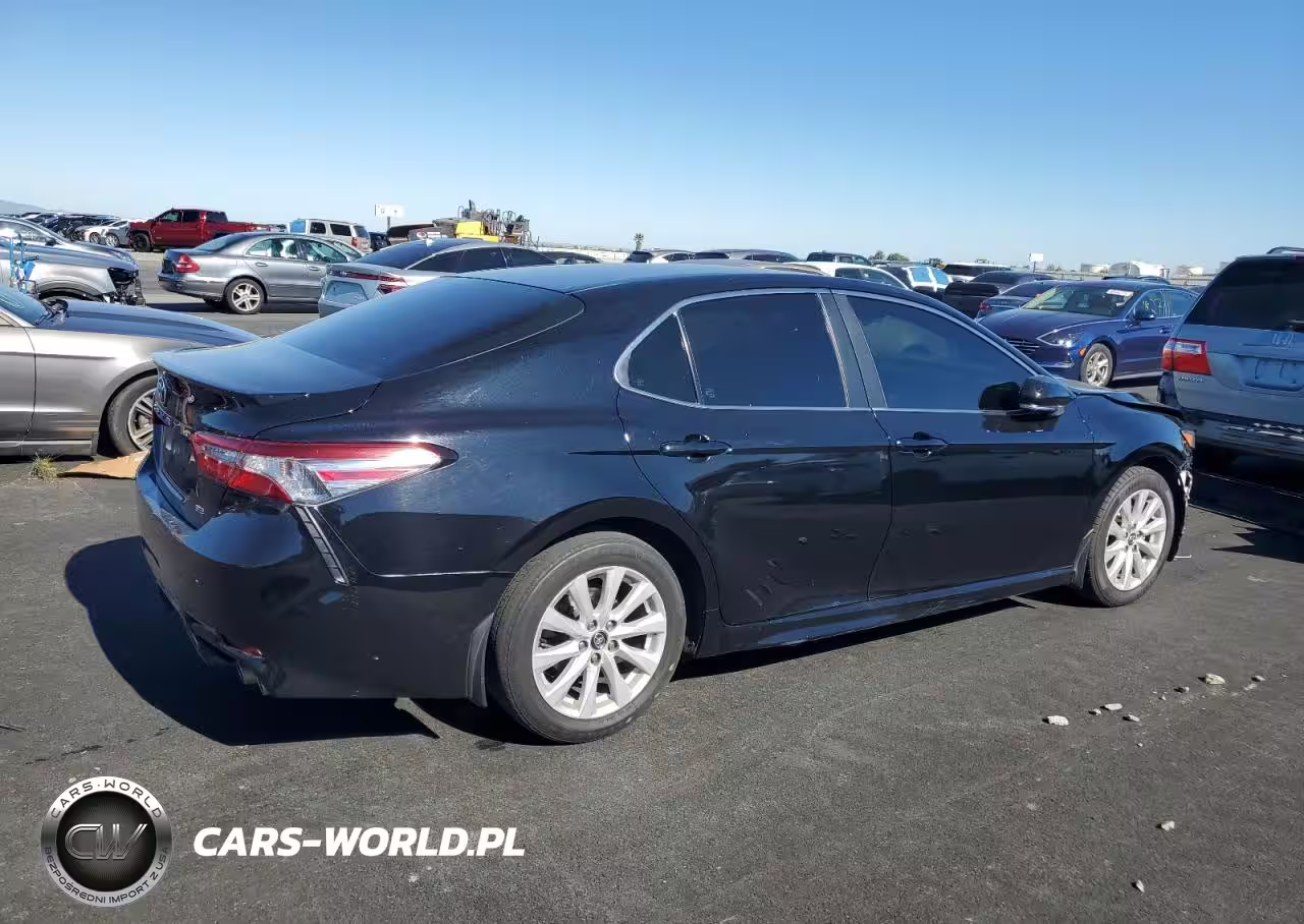 2020 Toyota Camry Se VIN:4T1G11AK0LU337133 - 3