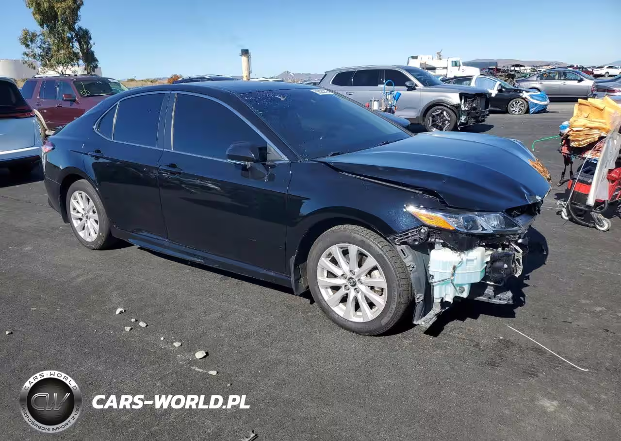 2020 Toyota Camry Se VIN:4T1G11AK0LU337133 - 4
