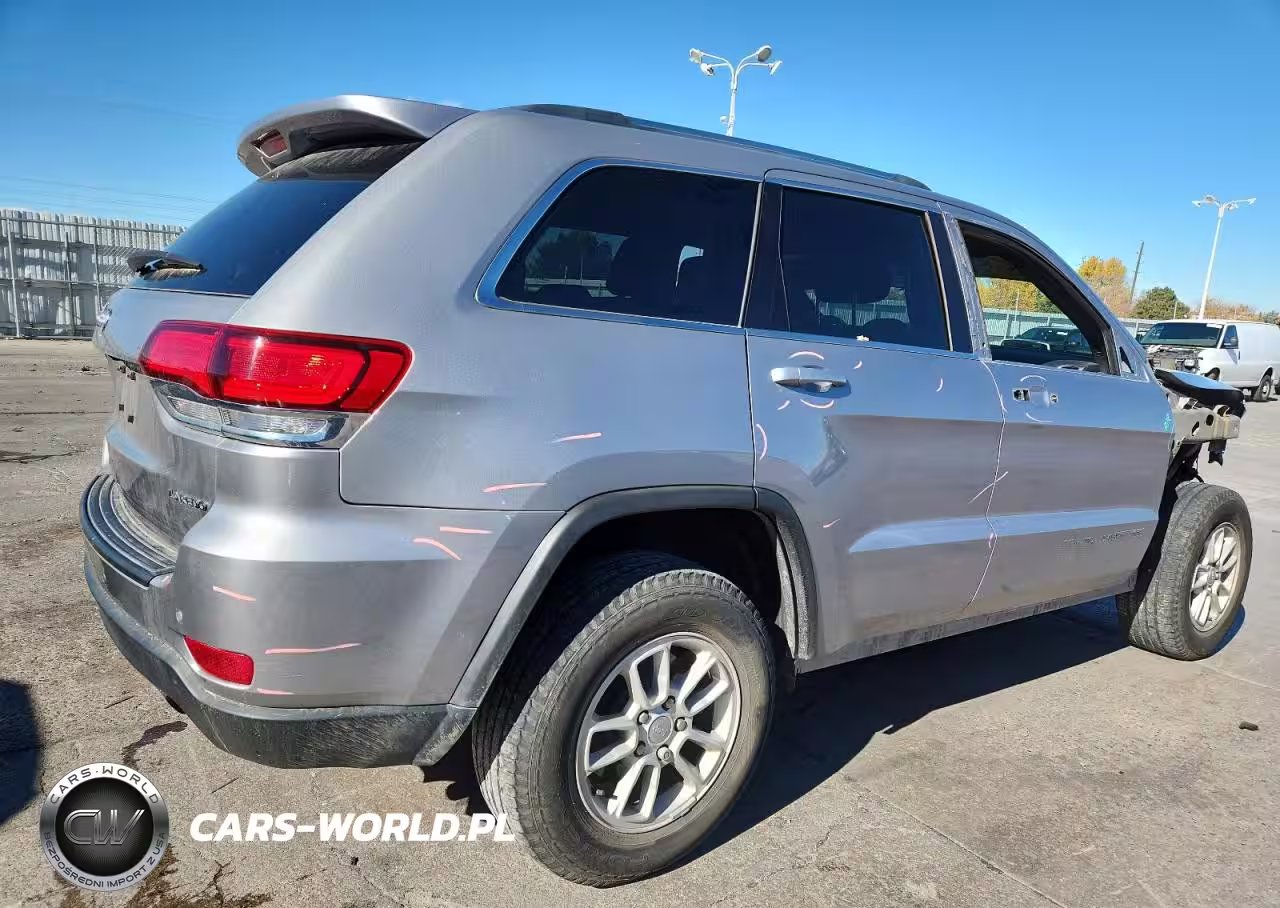2020 Jeep Grand Cherokee Laredo VIN:1C4RJFAG2LC178028 - 3