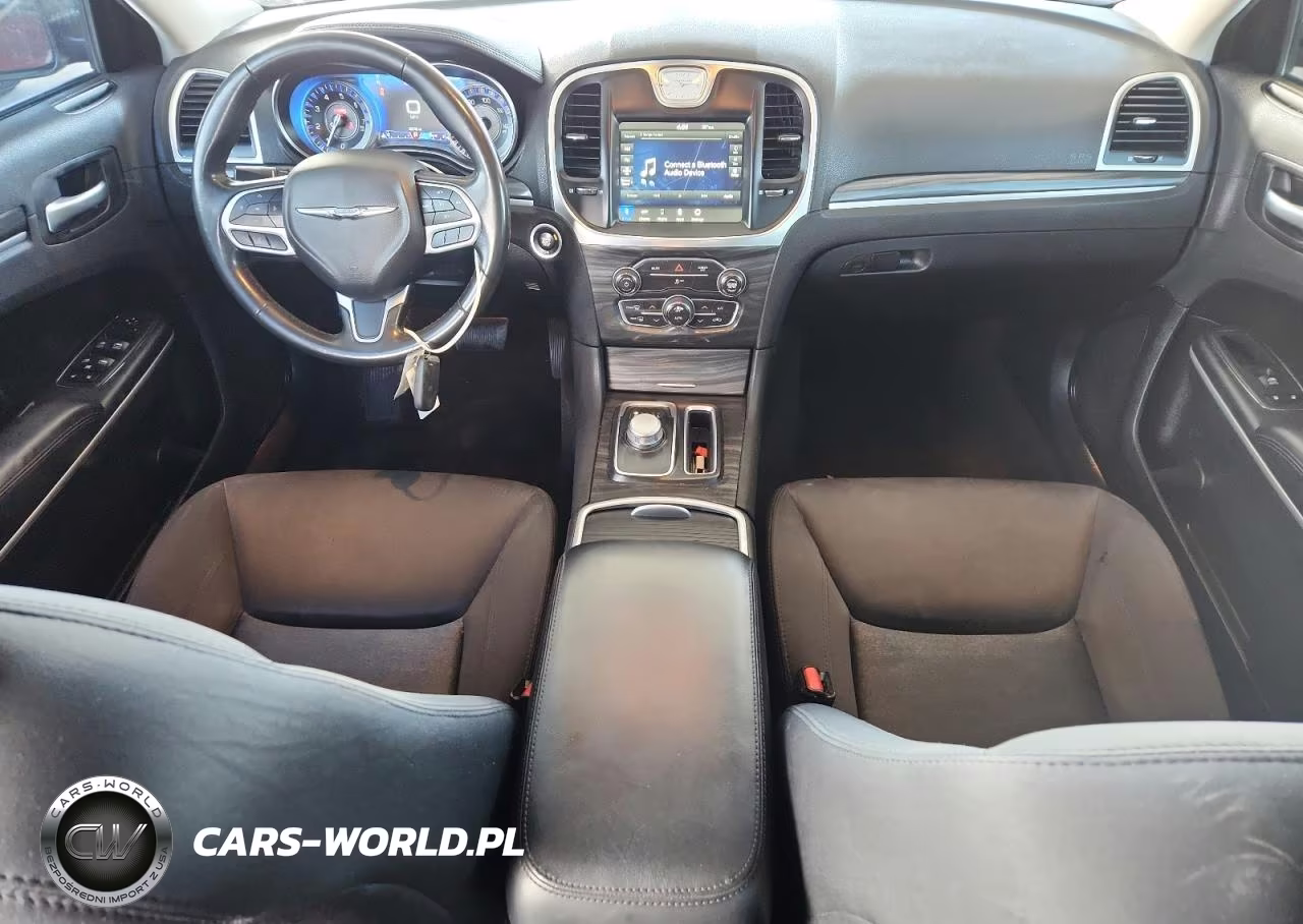 2021 Chrysler 300 Touring VIN:2C3CCAAG3MH505302 - 8