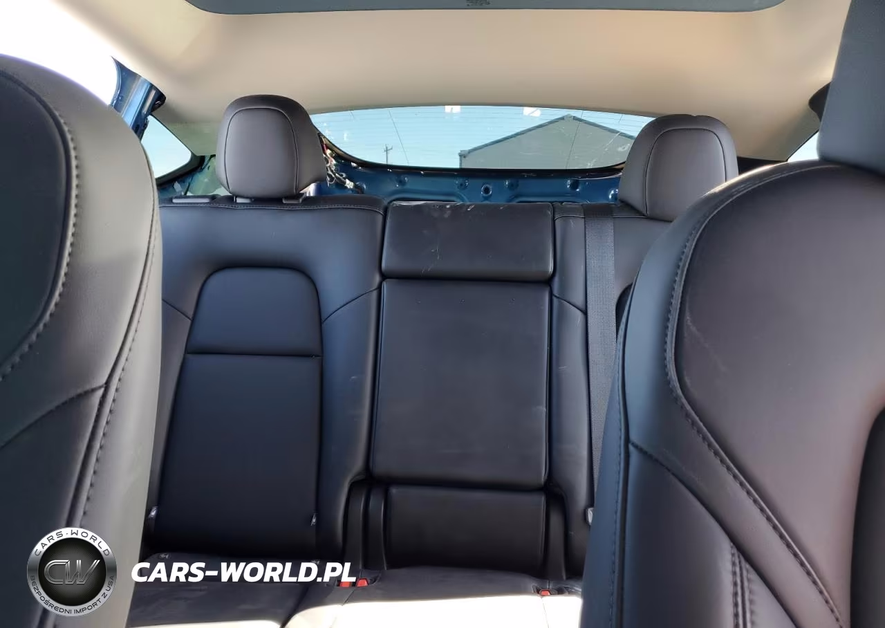 2025 Tesla Model Y VIN:7SAYGDEE6SF305777 - 10