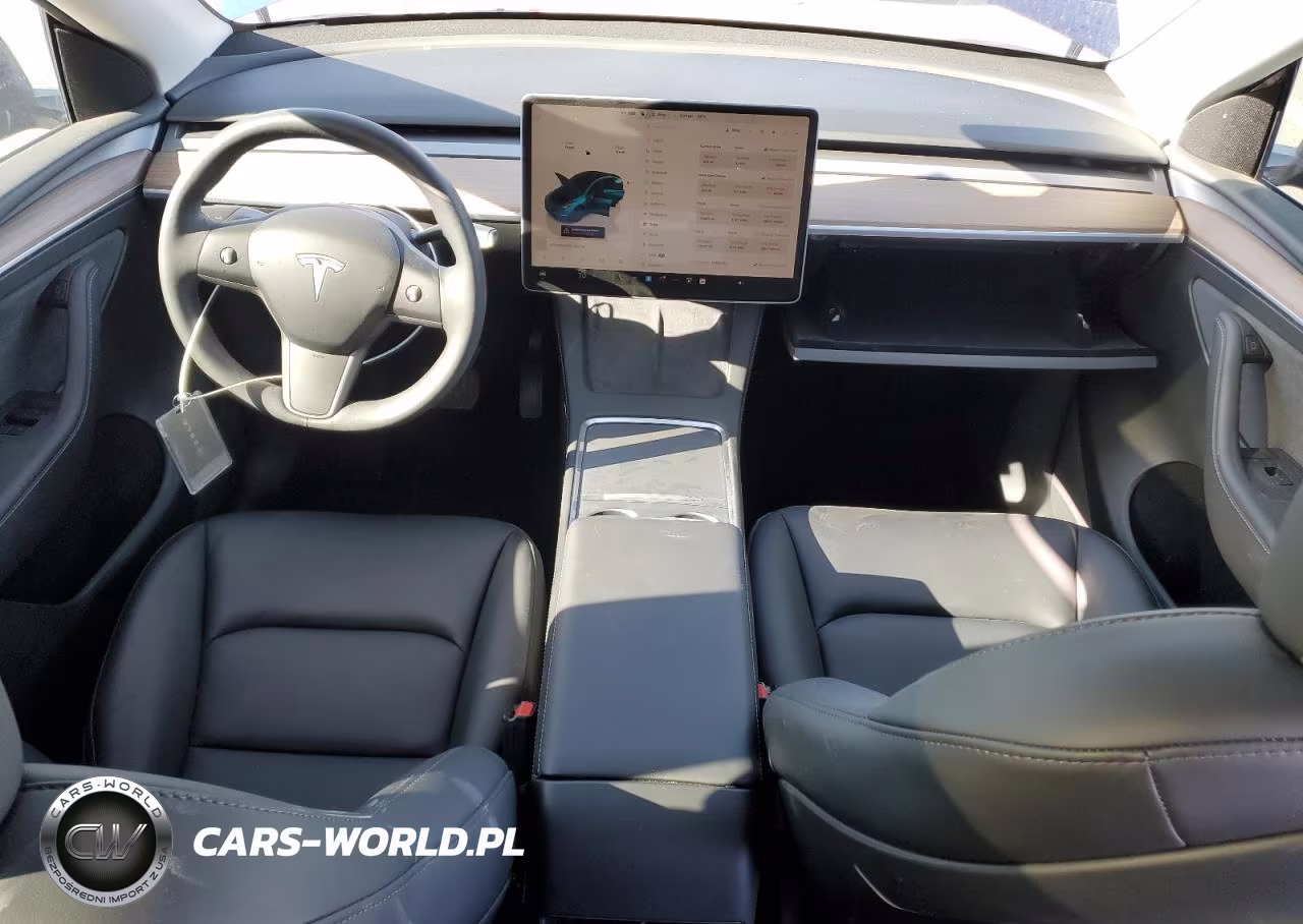 2025 Tesla Model Y VIN:7SAYGDEE6SF305777 - 8