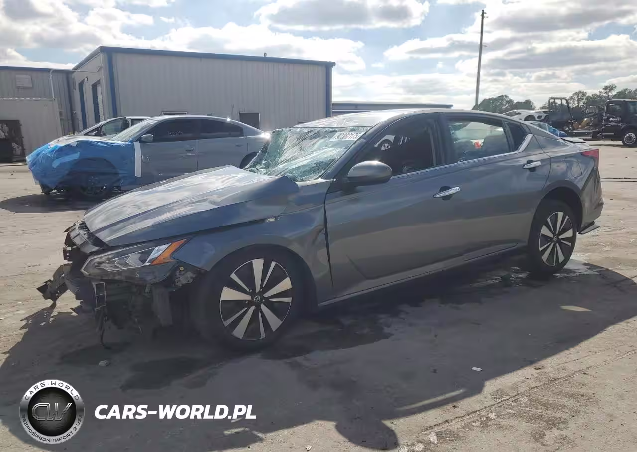 2022 Nissan Altima Sv