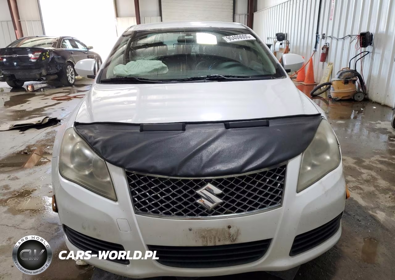 2012 Suzuki Kizashi Se VIN:JS2RF9A3XC6100827 - 5