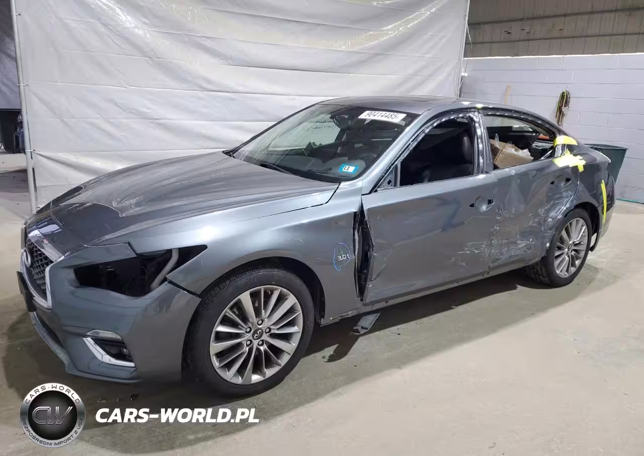 2018 Infiniti Q50 Luxe