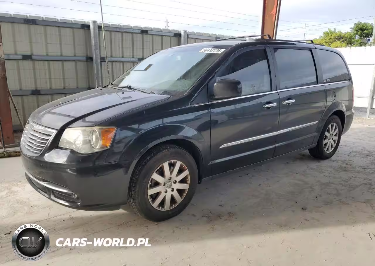 2015 Chrysler Town & Country Touring
