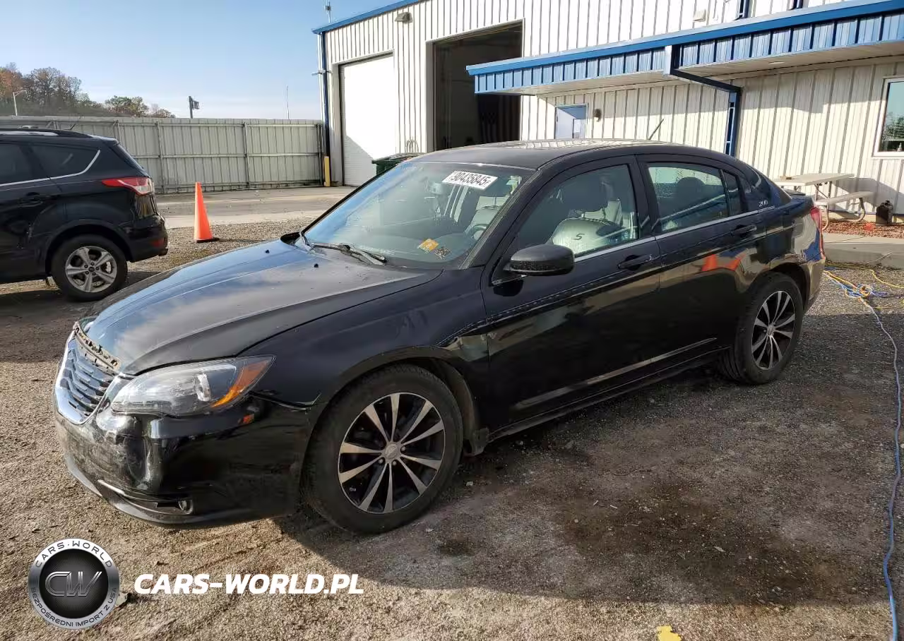 2013 Chrysler 200 Limited