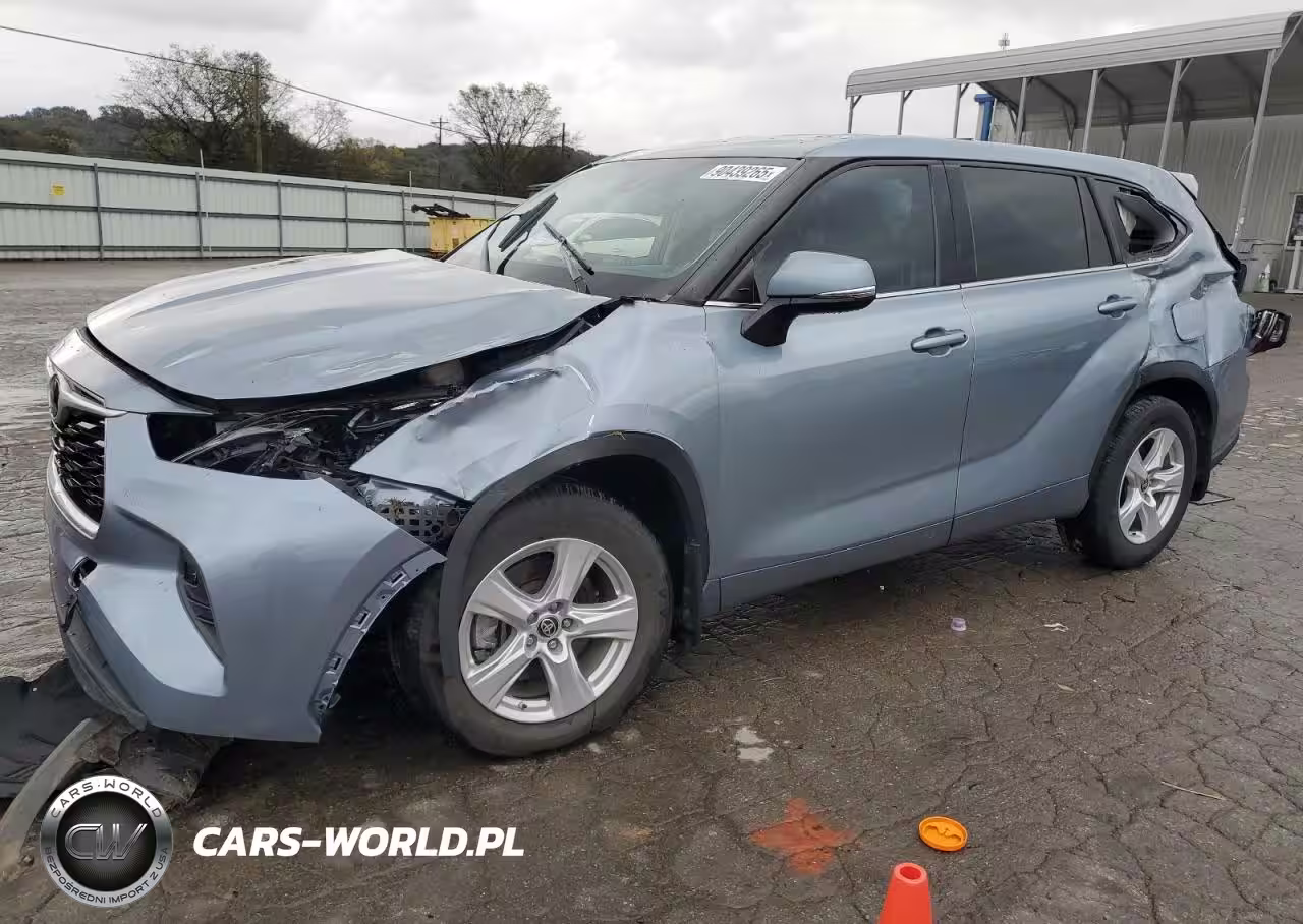 2022 Toyota Highlander L