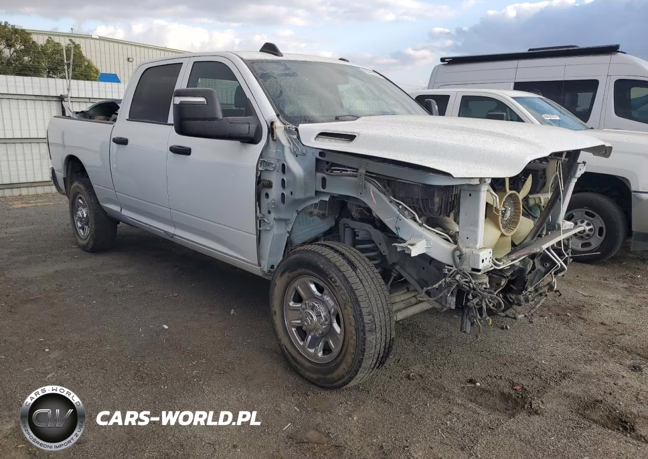 2023 Ram 2500 Tradesman VIN:3C6UR5CLXPG566660 - 4