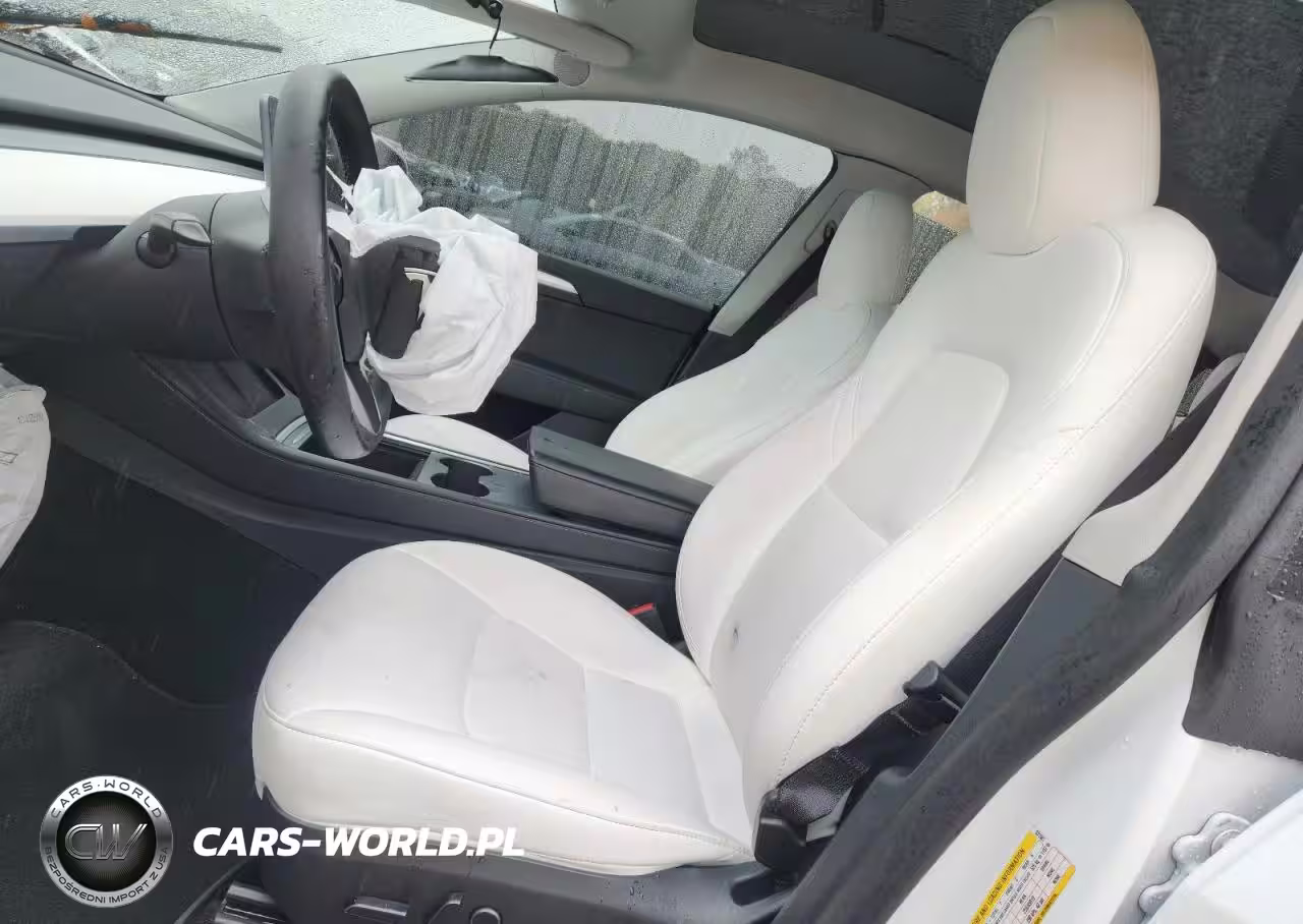 2023 Tesla Model Y VIN:7SAYGAEE4PF931561 - 7