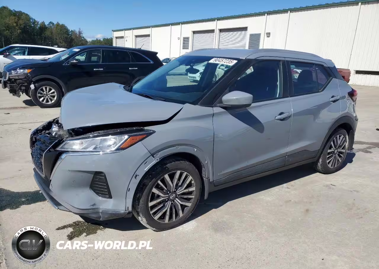 2021 Nissan Kicks Sv