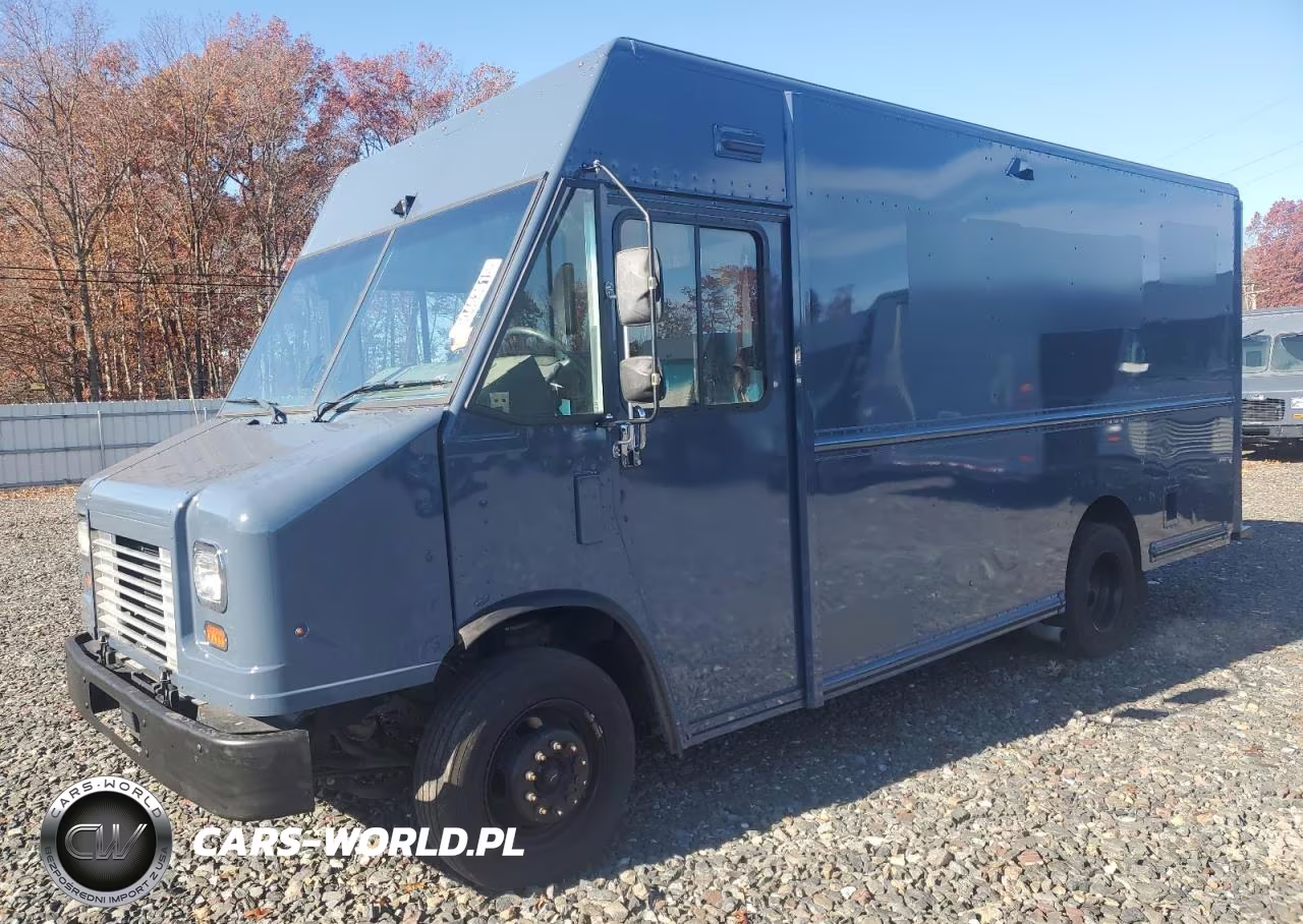 2021 Ford Commercial Chassis Delivery Truck – zdjęcie 1 z 13