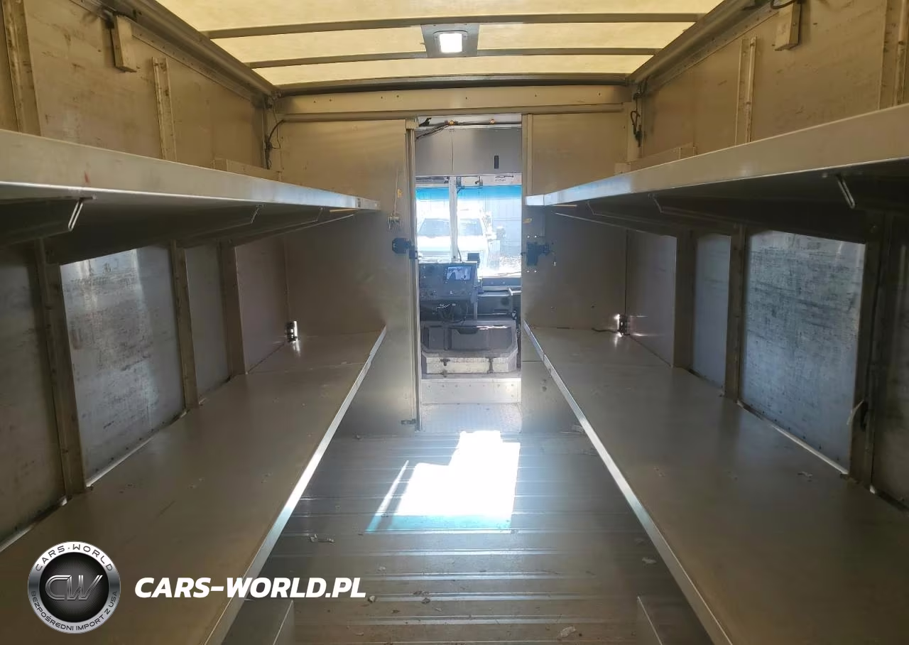 2021 Ford Commercial Chassis Delivery Truck VIN:1F65F5KN9M0A01800 - 10