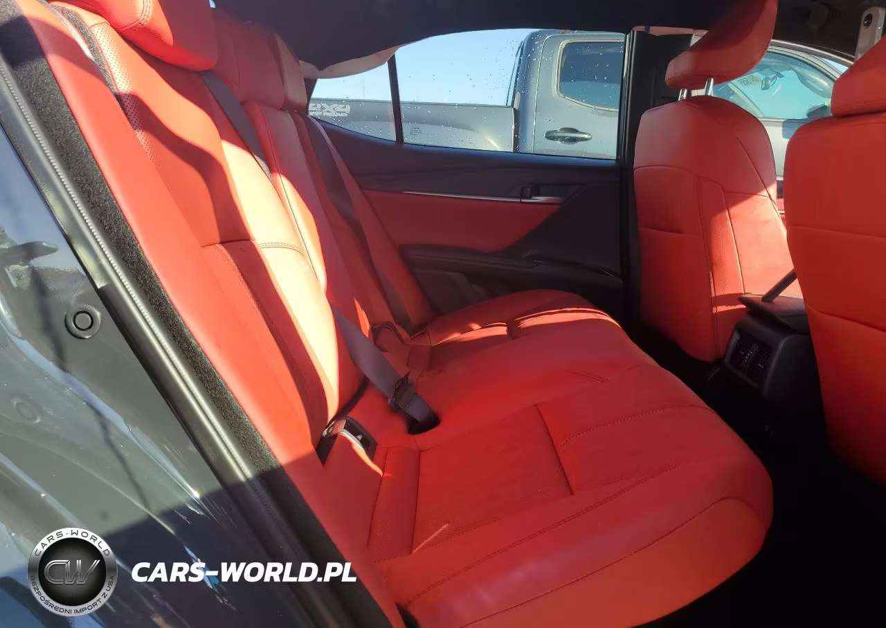 2025 Toyota Camry Xse VIN:4T1DAACKXSU200361 - 10