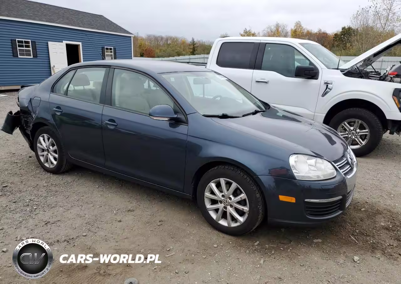 2010 Volkswagen Jetta Limited VIN:3VWAX7AJXAM128449 - 4