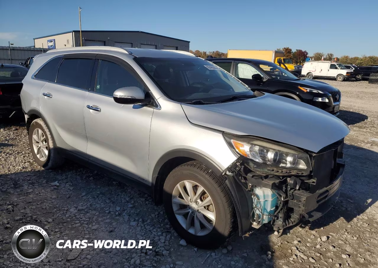 2018 Kia Sorento Lx VIN:5XYPGDA30JG409234 - 4