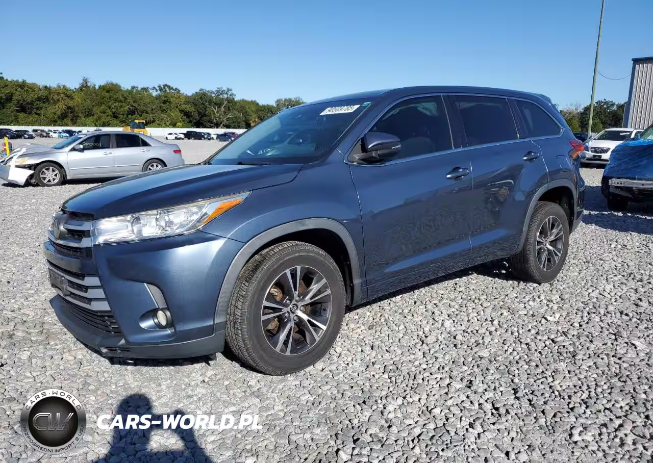 2017 Toyota Highlander Le