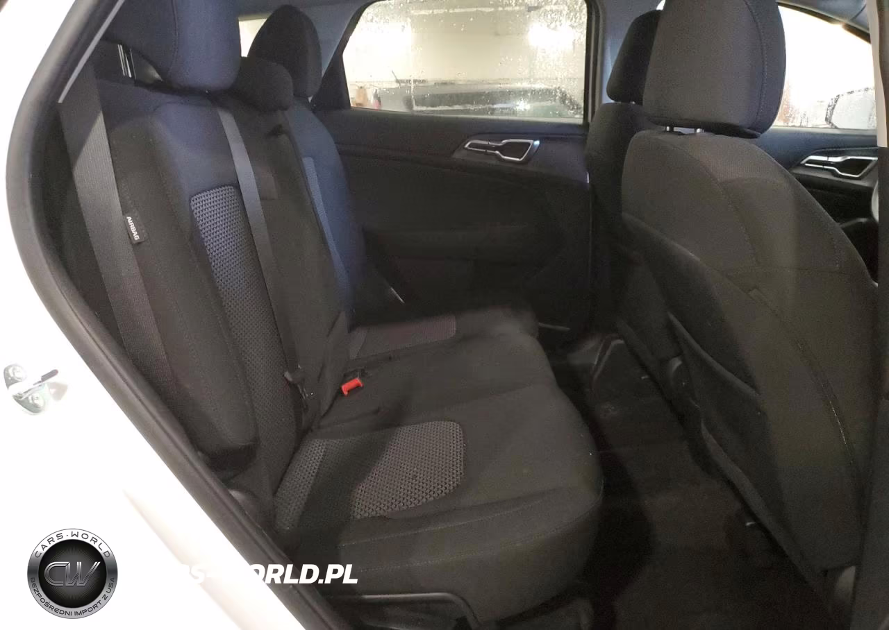 2025 Kia Sportage Lx VIN:KNDPUCDF6S7407995 - 11