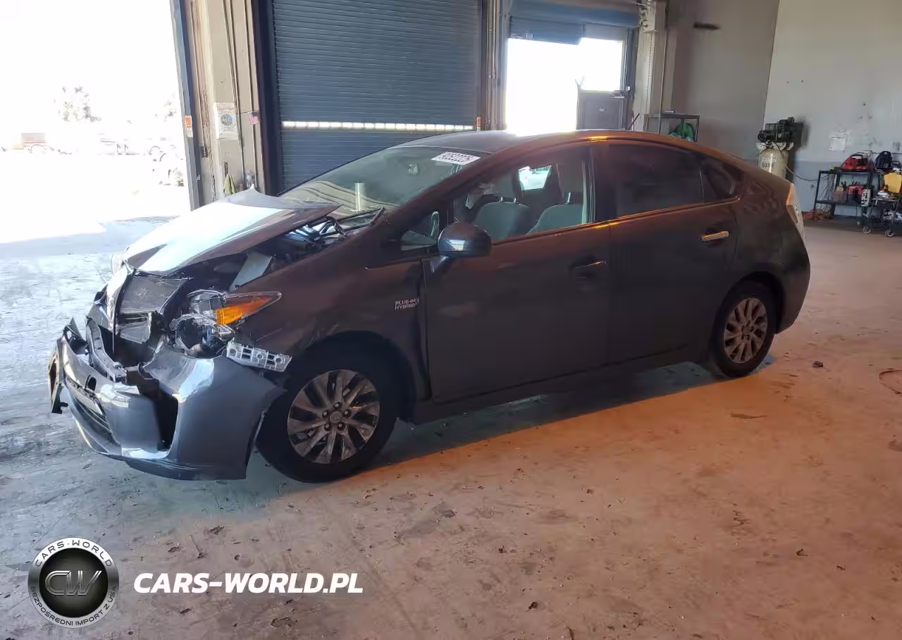 2014 Toyota Prius Plug-In