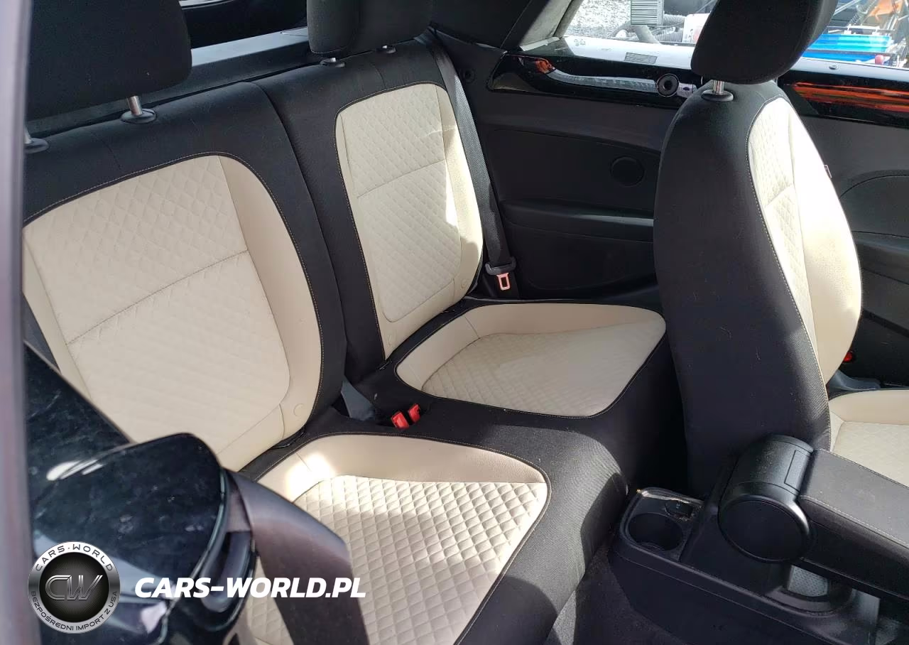2019 Volkswagen Beetle S VIN:3VW5DAAT8KM503202 - 10