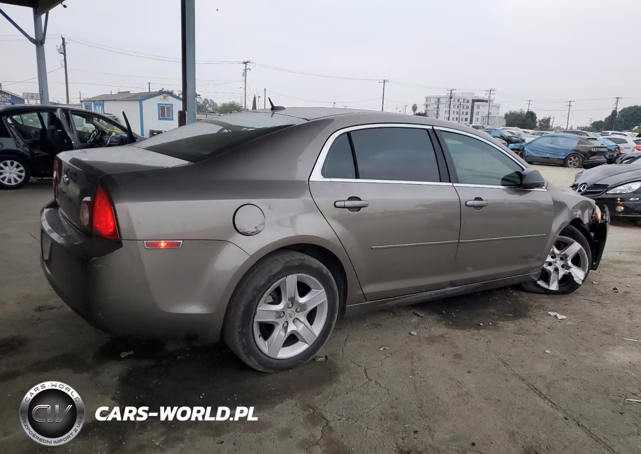 2011 Chevrolet Malibu Ls VIN:1G1ZB5E1XBF160556 - 3
