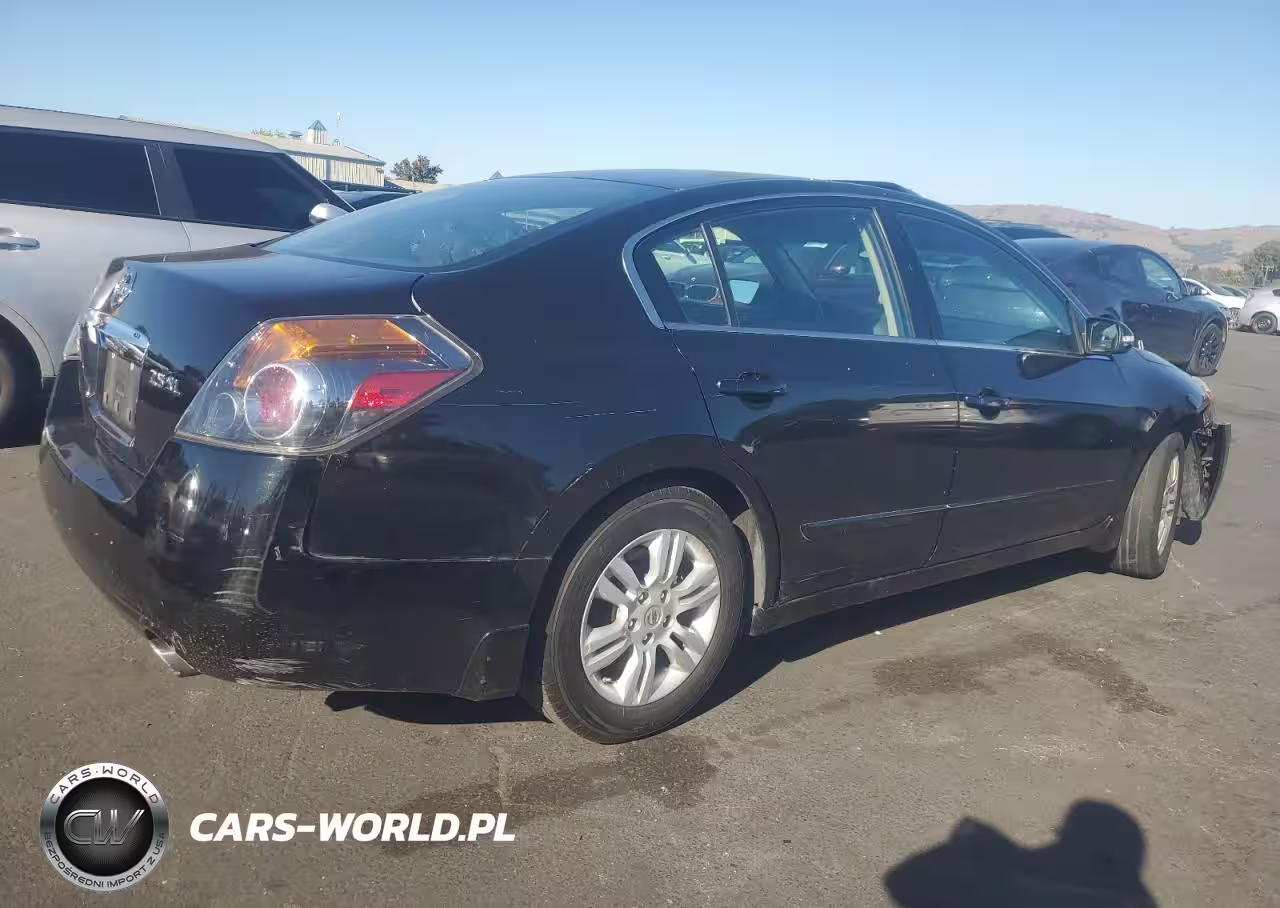 2012 Nissan Altima Base VIN:1N4AL2AP5CN557714 - 3