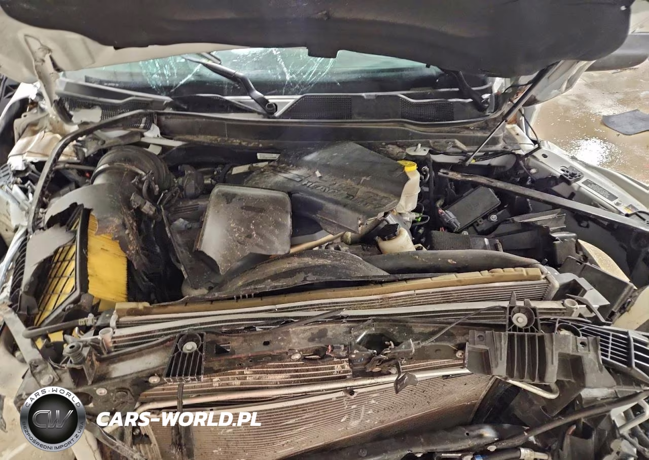 2022 Ram 2500 Laramie VIN:3C6UR5FL2NG217355 - 11