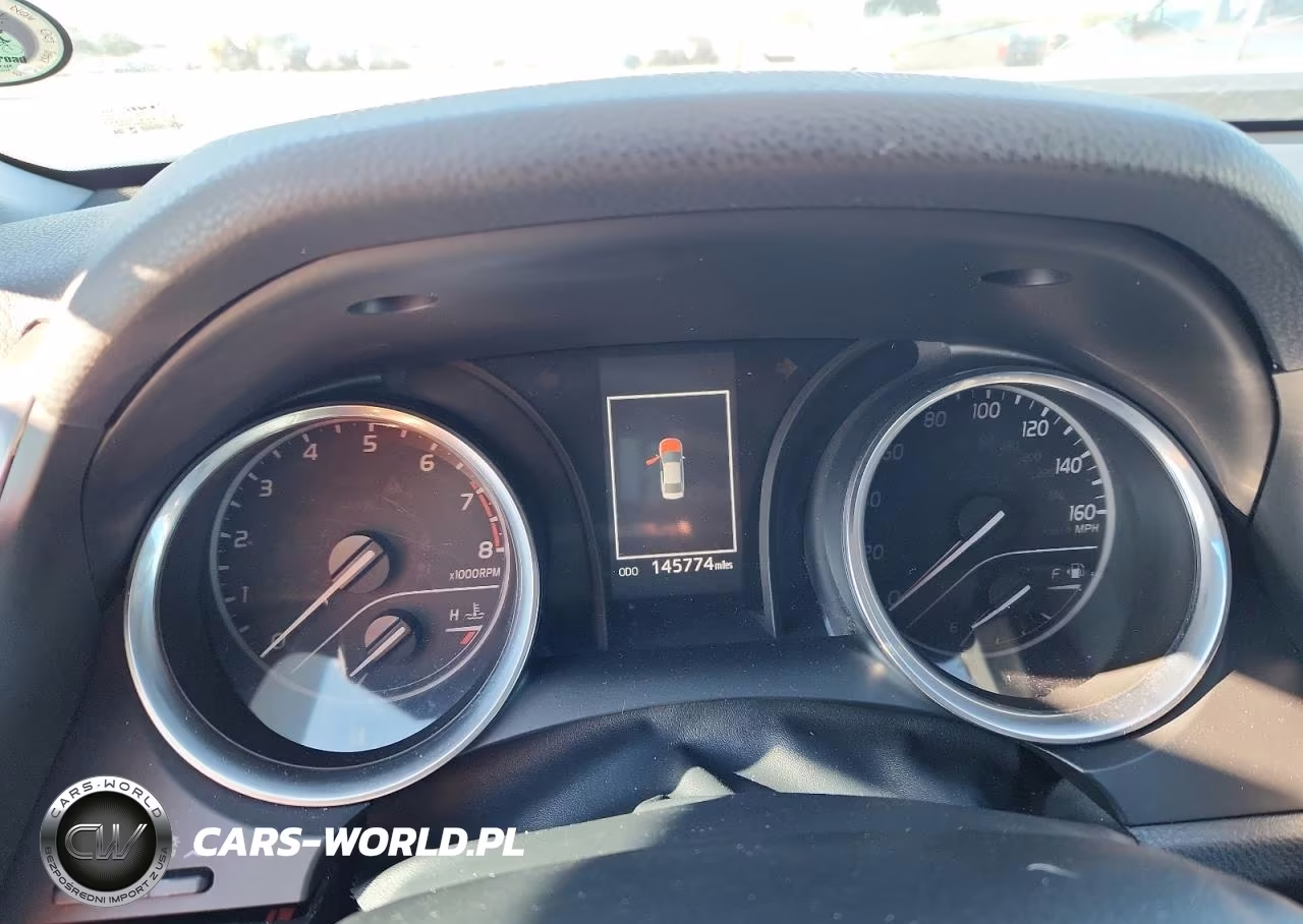 2019 Toyota Camry Le VIN:4T1B11HK1KU846369 - 9