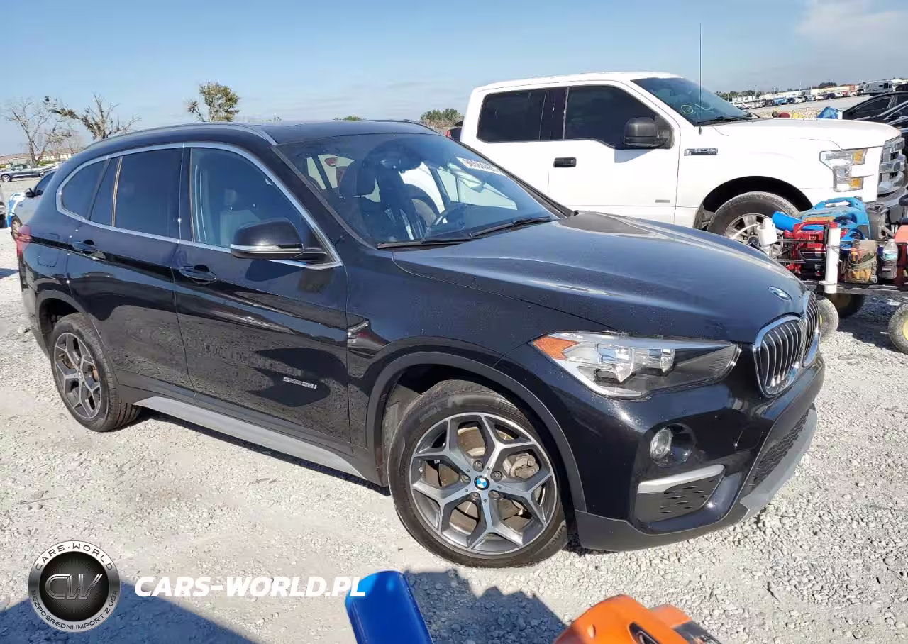 2018 BMW X1 Sdrive28I VIN:WBXHU7C3XJ5H44771 - 4