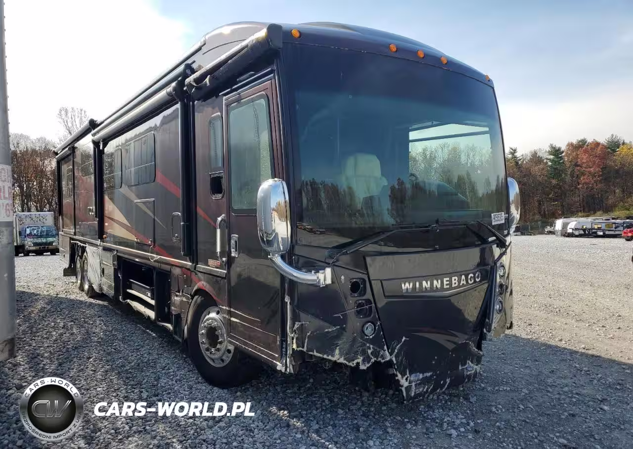 2015 Winn Tour Class A Diesel Motorh