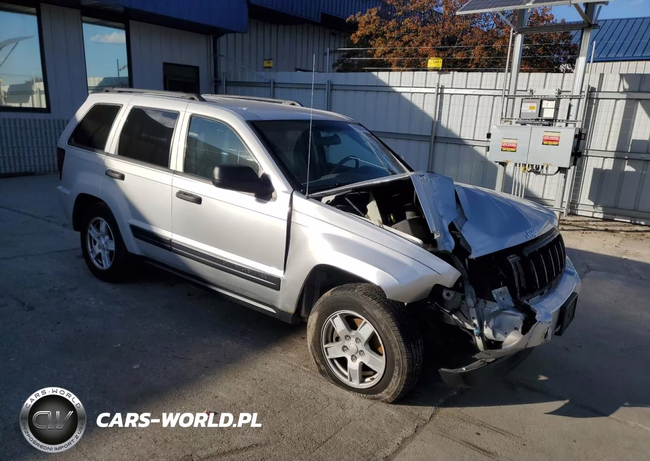 2005 Jeep Grand Cherokee Laredo VIN:1J4GR48K35C634856 - 4